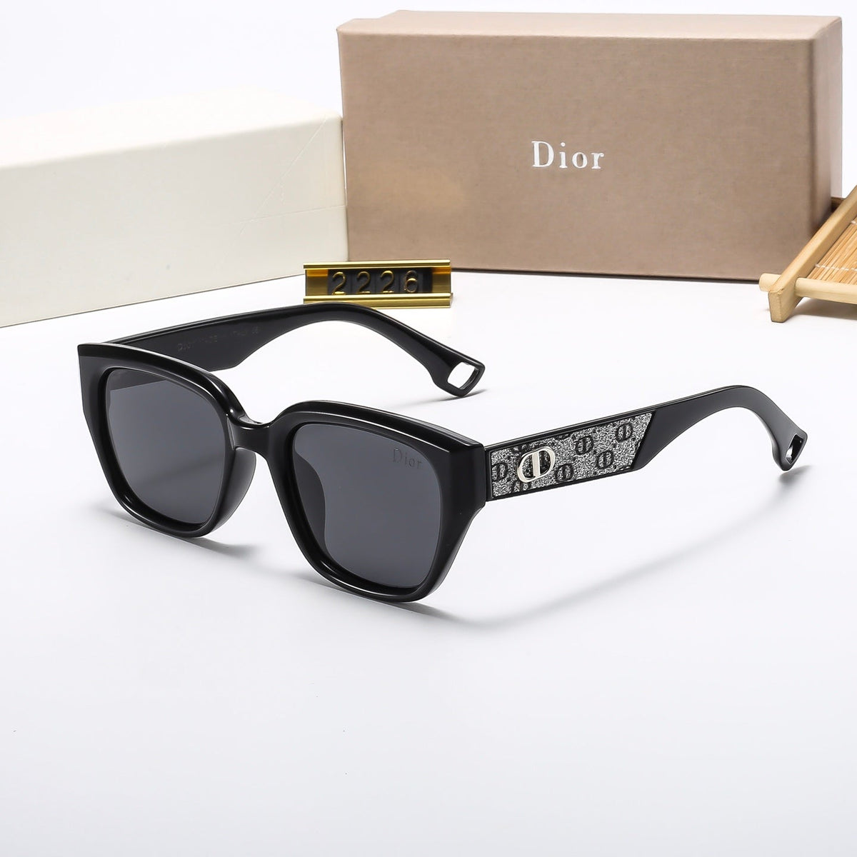 2026 7 Colors Classic Trendy Sunglasses 2226