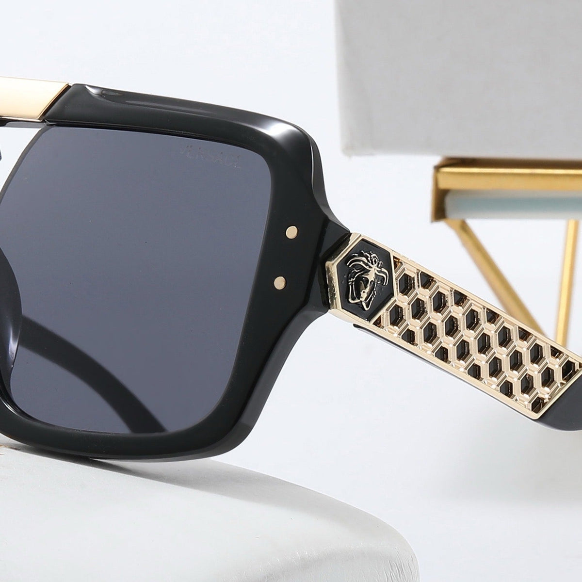 2026 4 Colors High-End Fashion Sunglasses 4184