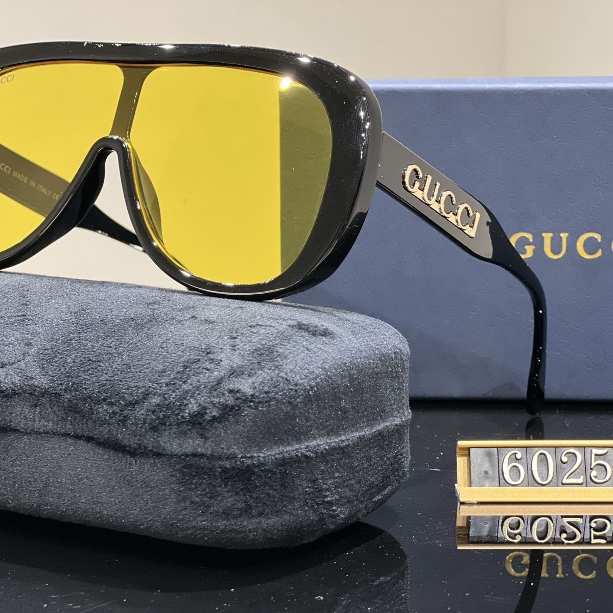 2026 Large Frame One Piece Fashion Sunglasses