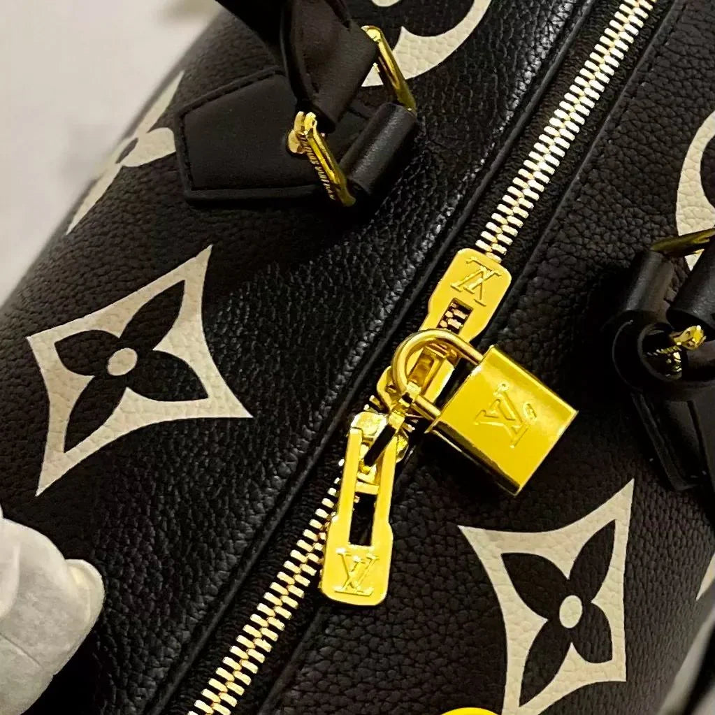 2026 Exquisite+leather+bags-589