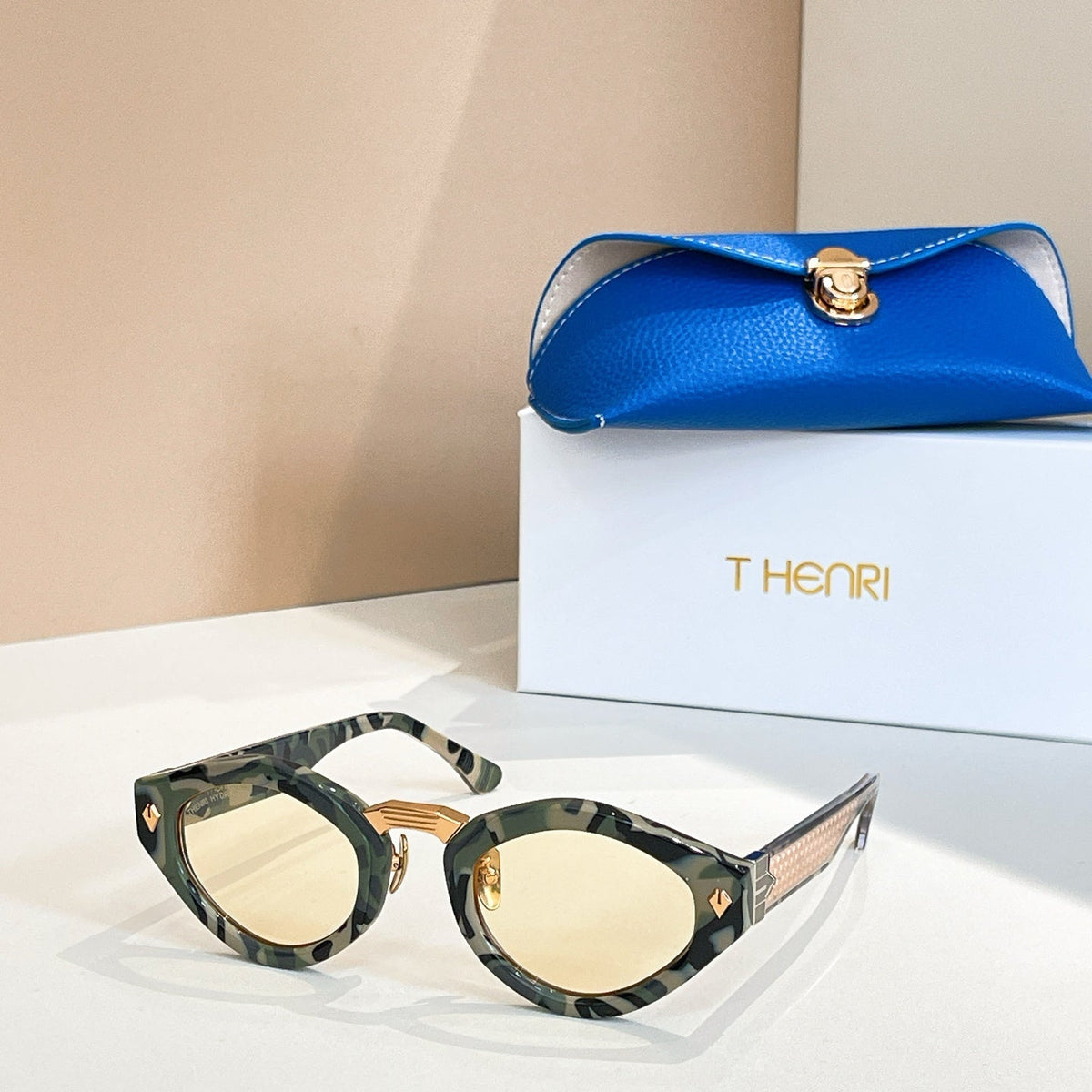 2026 Cat Shape Full Frame Sunglasses