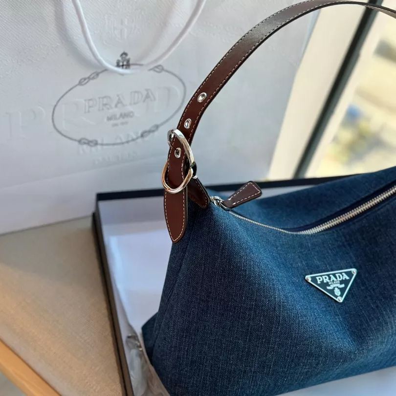 2026 Exquisite+leather+bags-559