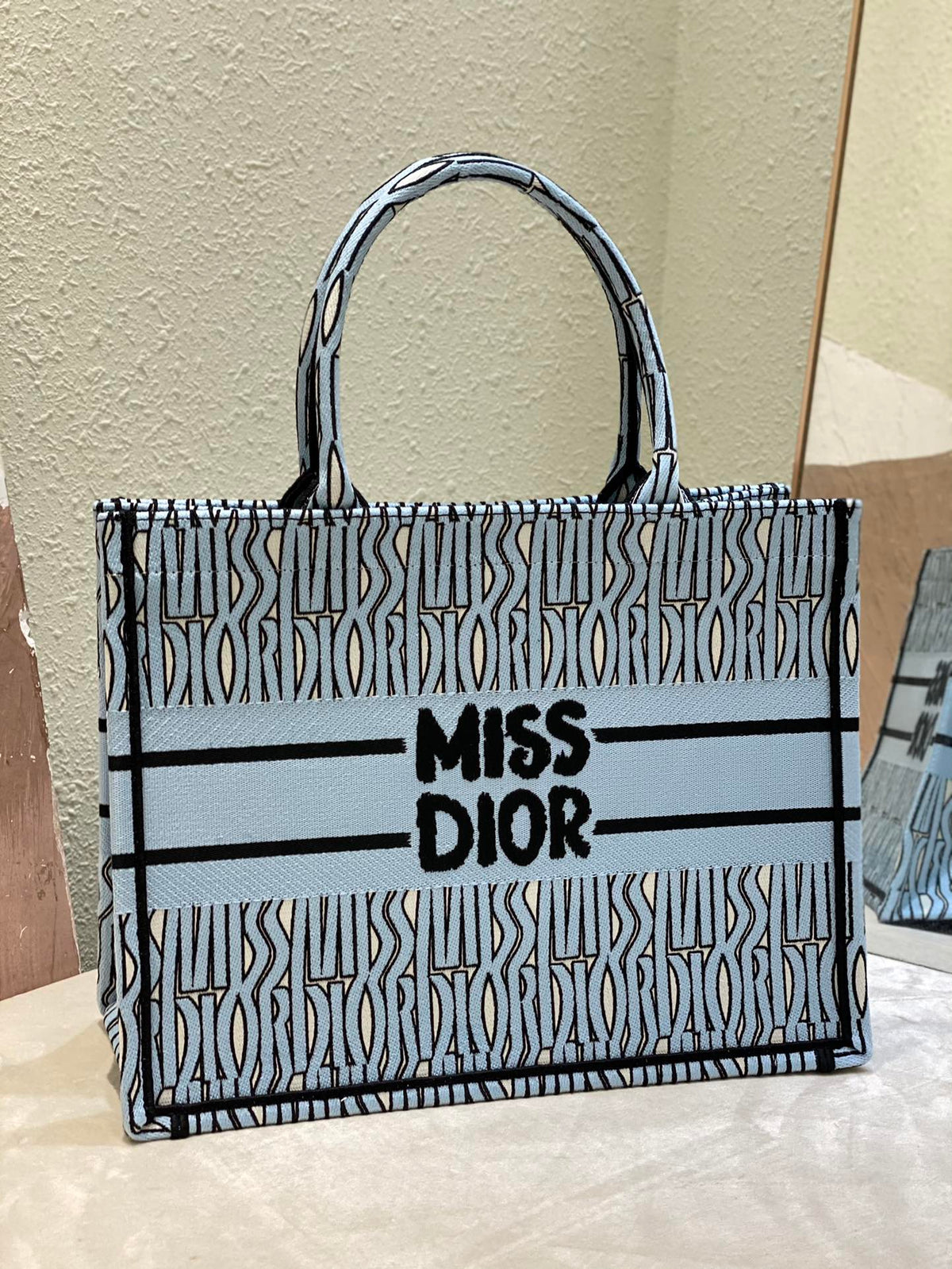 2026 Exquisite+leather+bags-400