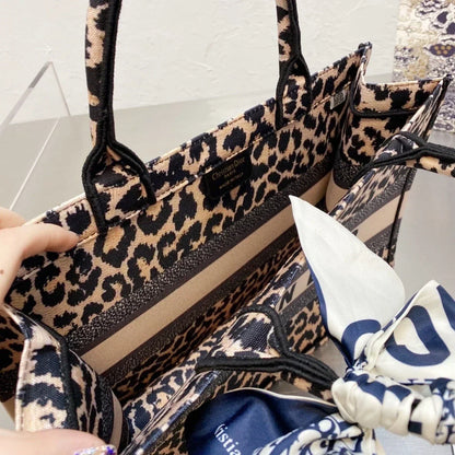 2026 Exquisite+leather+bags-529
