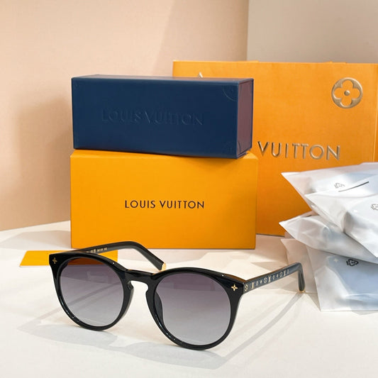 2026 Simple new sunglasses
