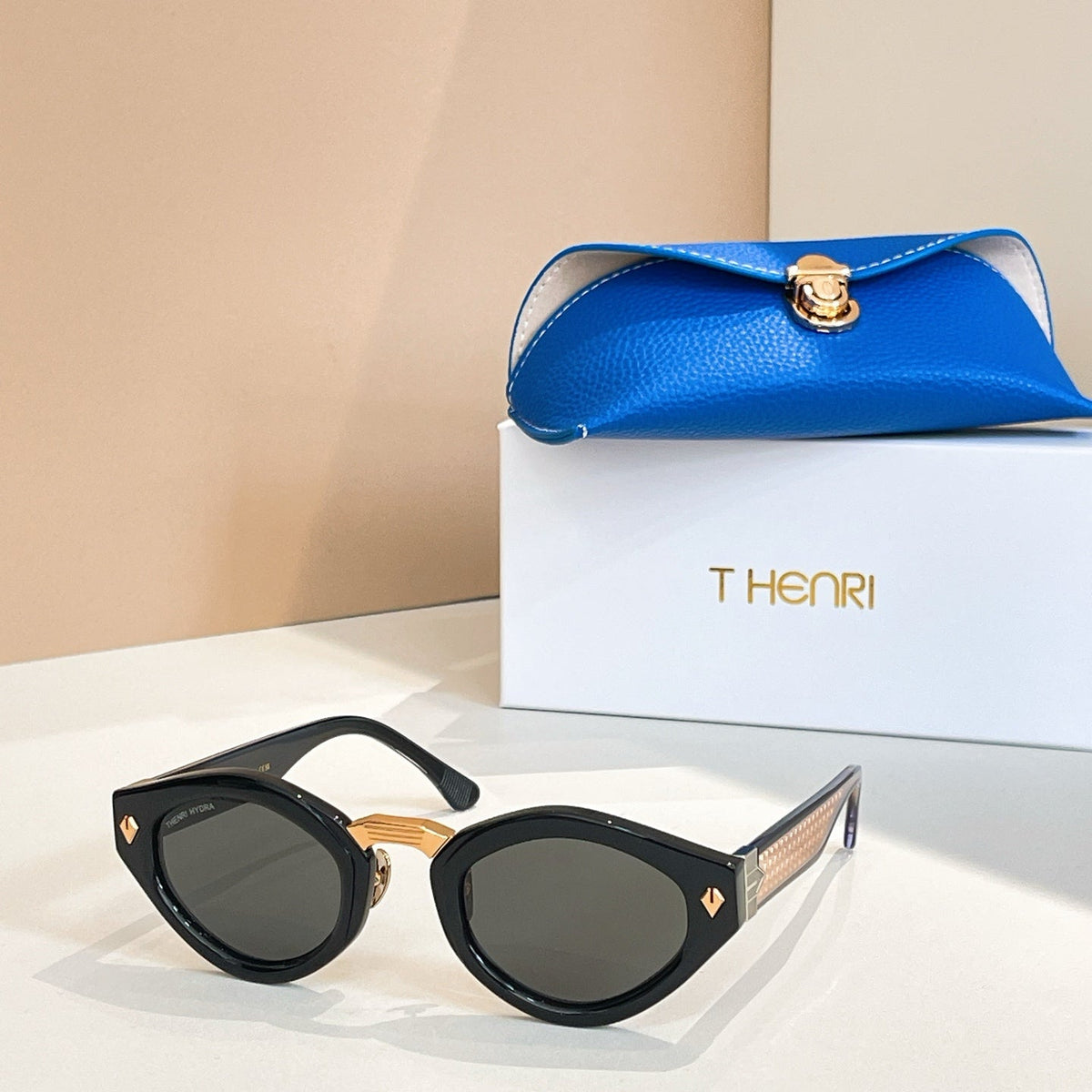 2026 Cat Shape Full Frame Sunglasses