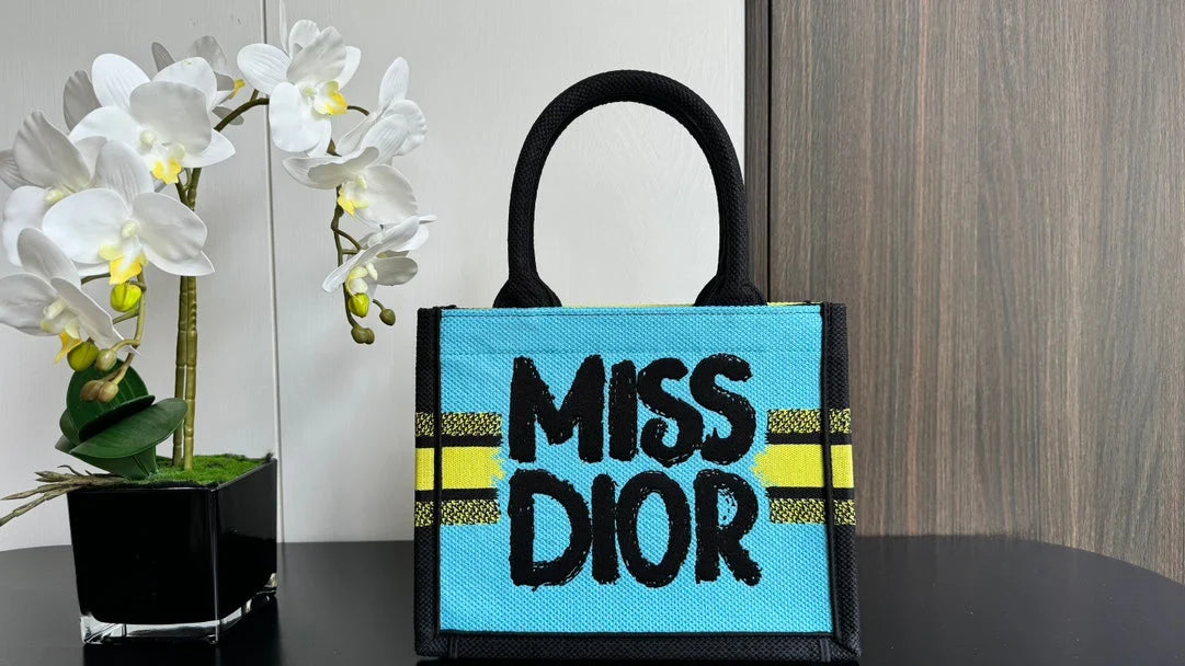 2026 Exquisite+leather+bags-397
