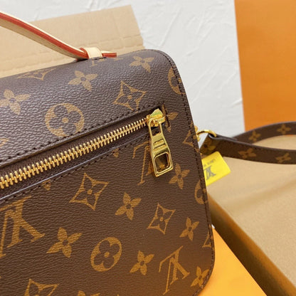 2026 Exquisite+leather+bags-533