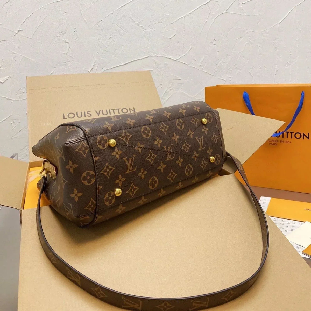 2026 Exquisite+leather+bags-570