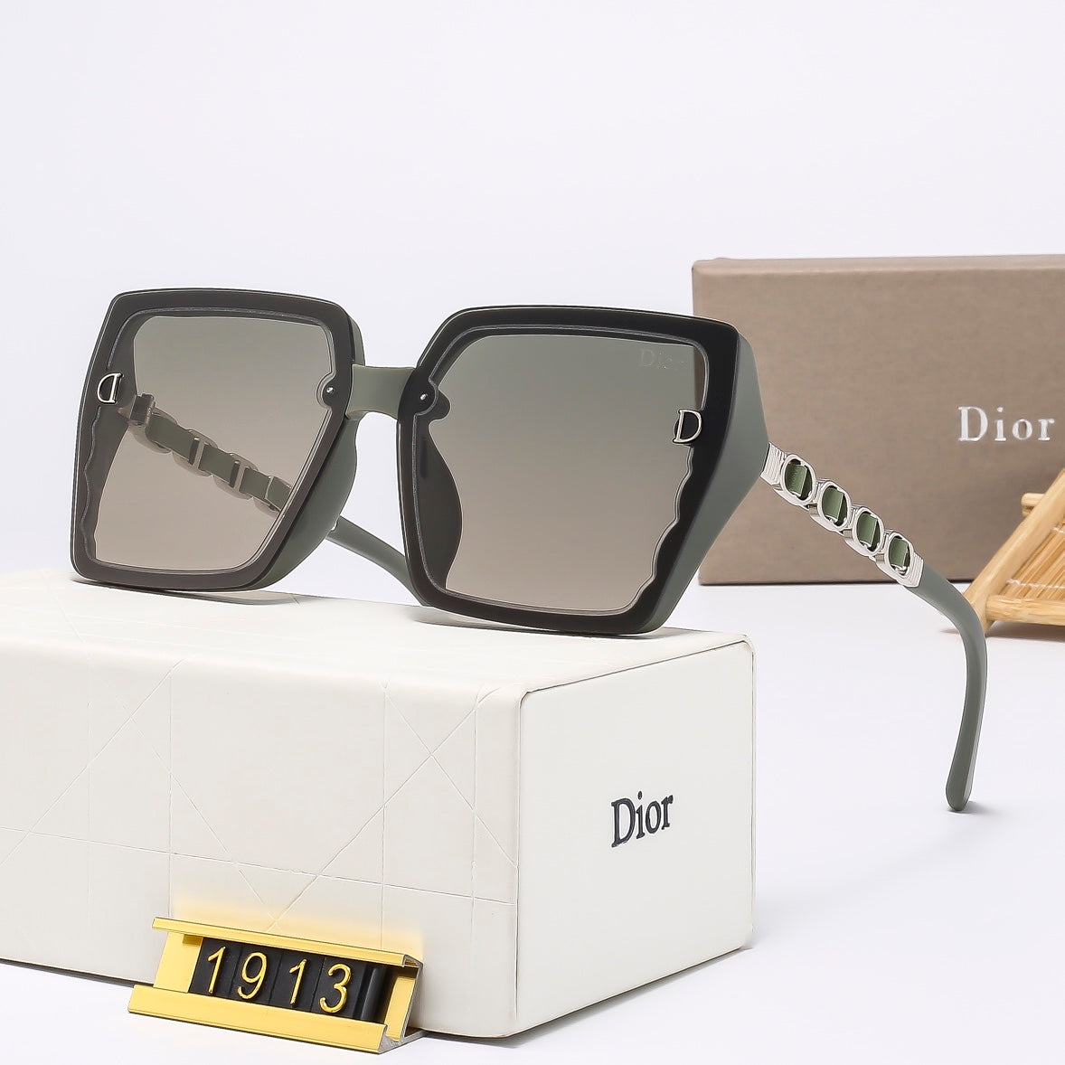 2026 4-color high-end popular sunglasses  1913