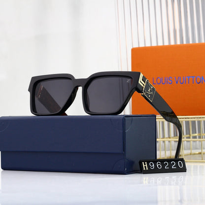 2026 Classic Fashion Square Sunglasses