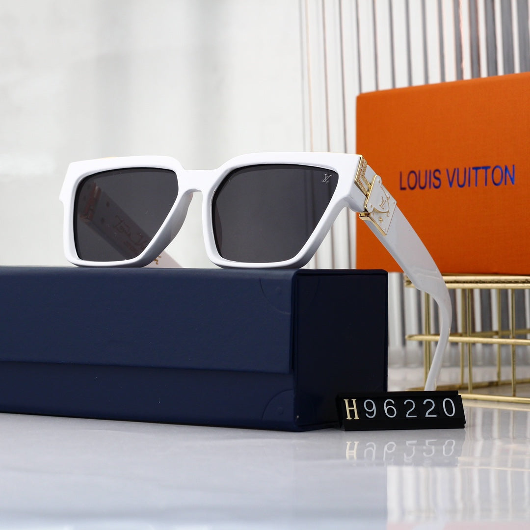 2026 Classic Fashion Square Sunglasses